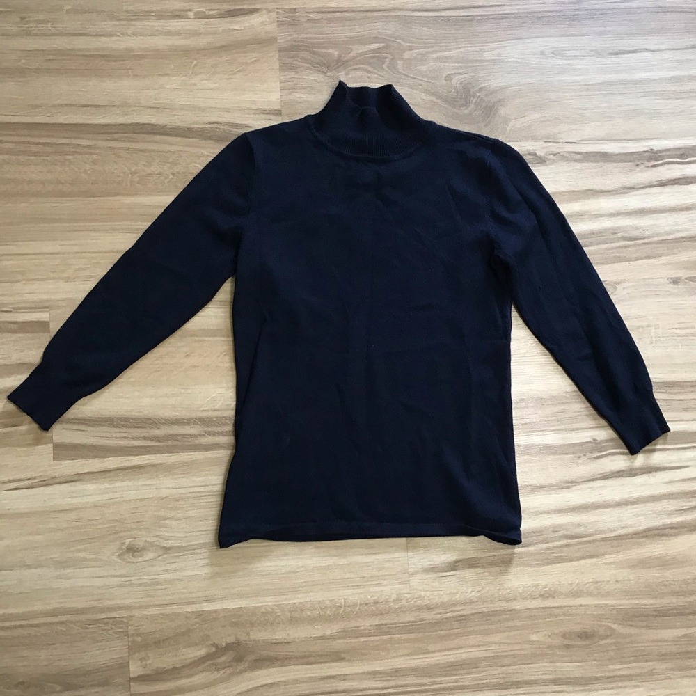 Grace turtleneck